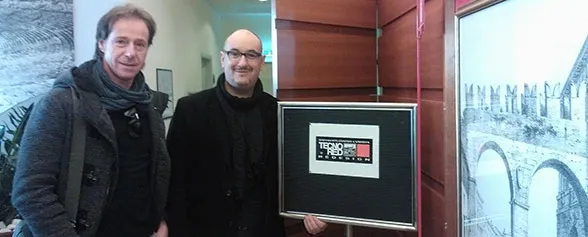 Due venditori alla conferenza Tecnored sulle soluzioni contro l'umidita