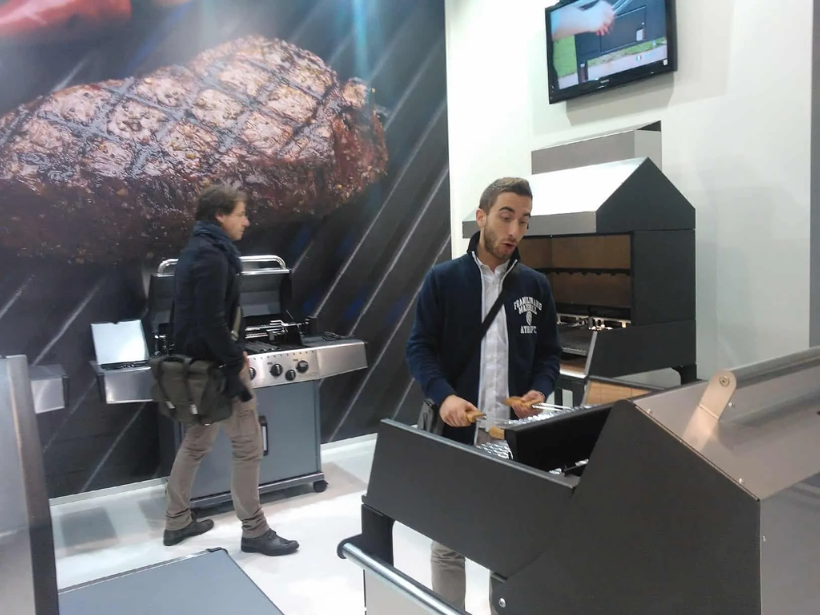 Esperti Pieroni testano la qualita dei barbecue